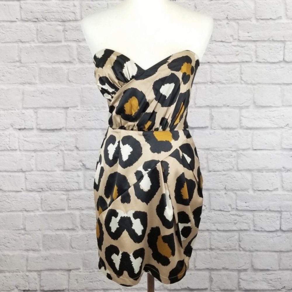 NWT Lipsy Sweetheart Silky Leopard Mini Dress ✨